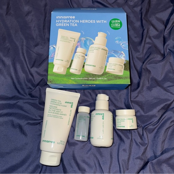 Innisfree Hydration Heroes with Green Tea Skincare Set - Picture 8 of 10